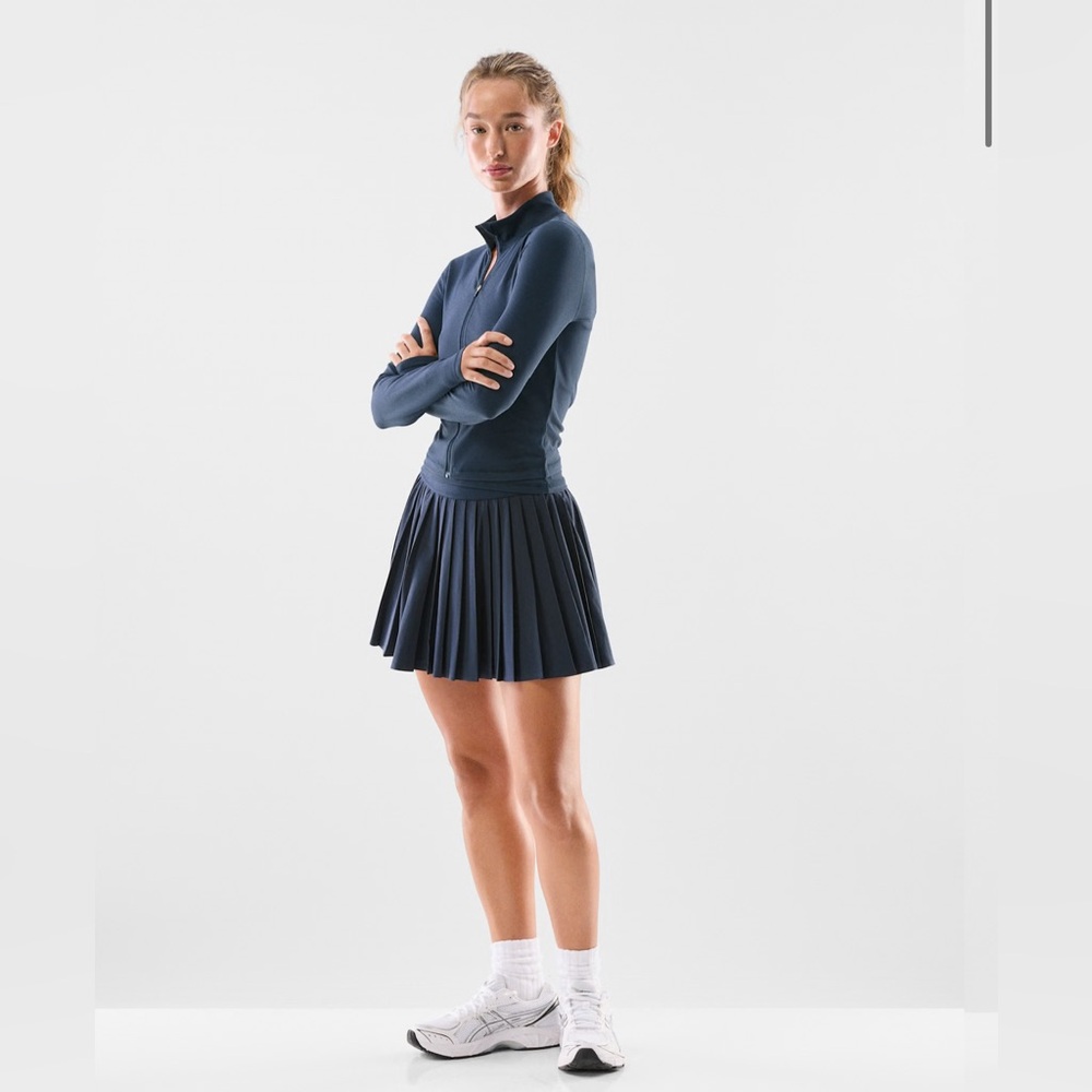 Aritzia Golden Movetech Tennis Pro Micro Skirt - Picture 6 of 6
